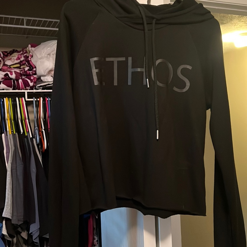 Ethos Crop Sweatshirt
